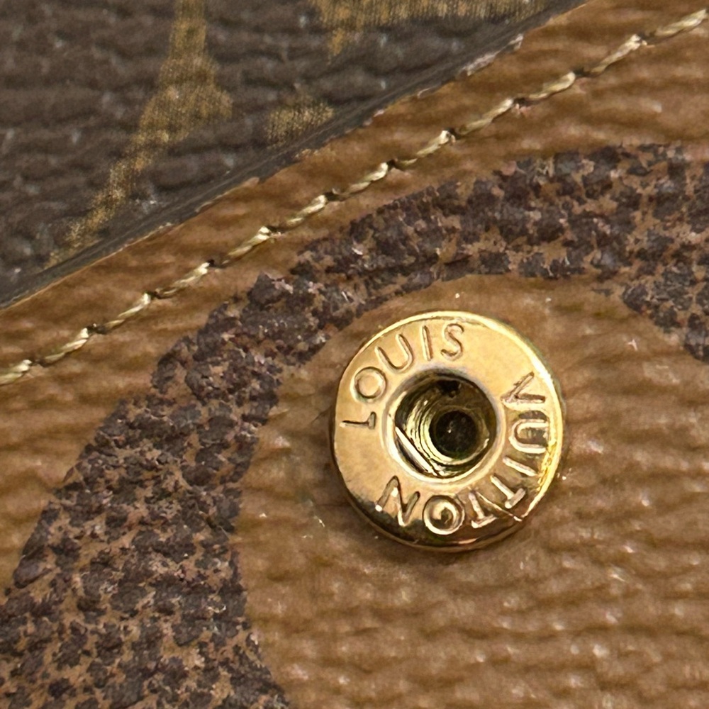 Louis‎ Vuitton Reverse Monogram Juliette Compact Wallet - Picture 11 of 14